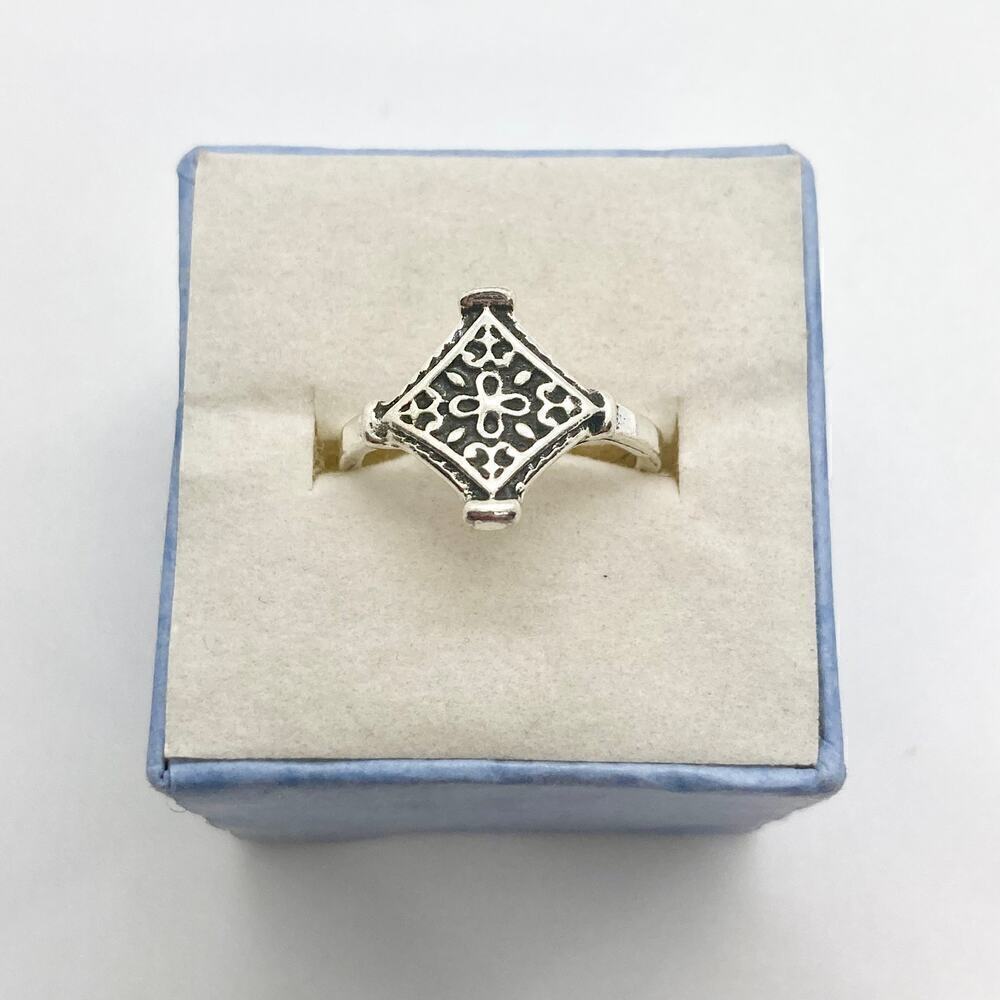 Silver Tone Four Point Ring Size 5